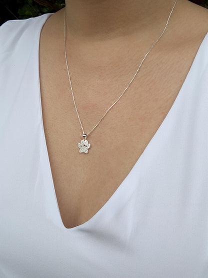 Collar huella elegante