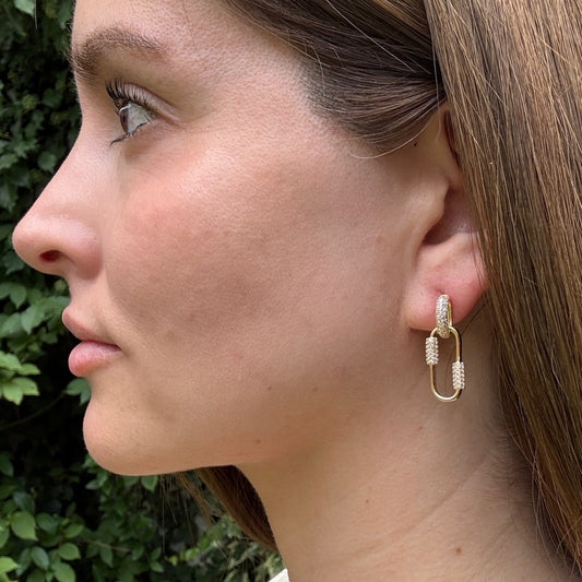 Argollas bañadas en oro con microcircones