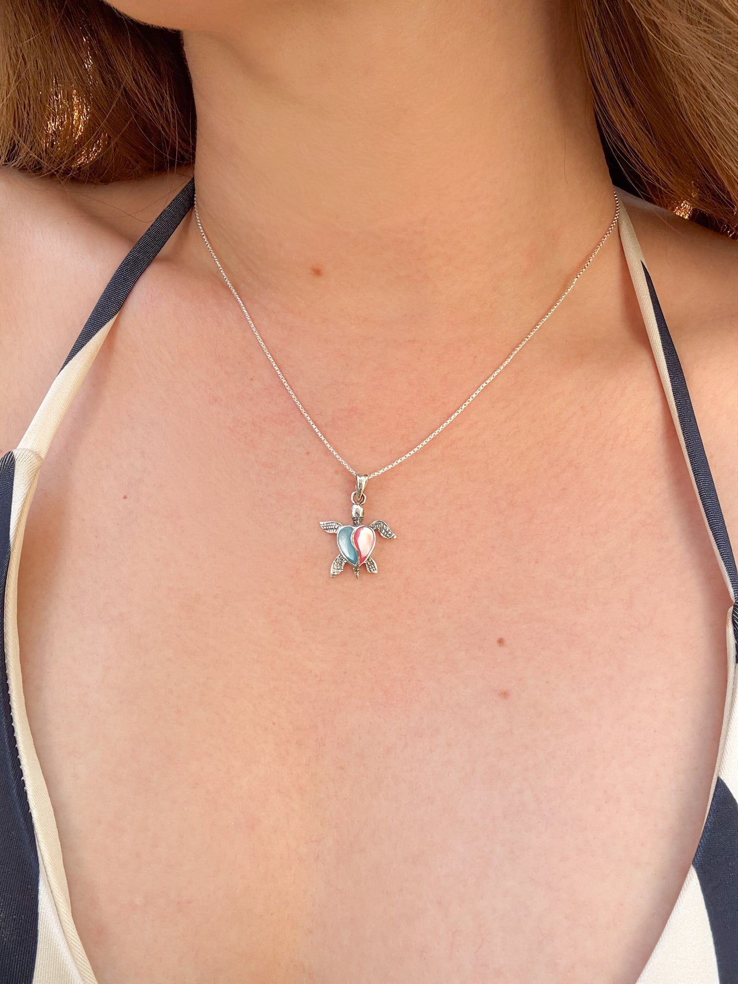 Collar tortuga nácar