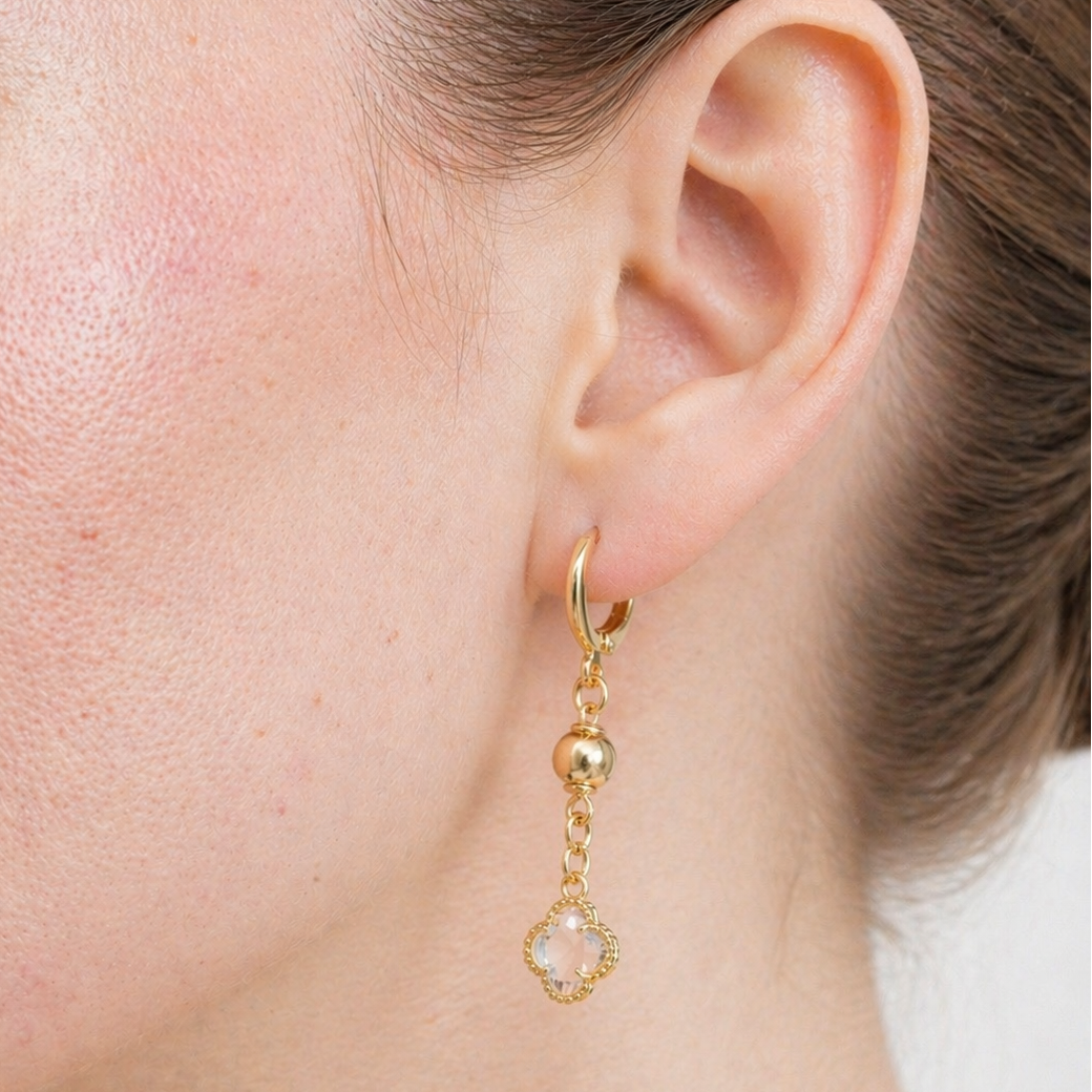Argollas bañadas en oro trebol