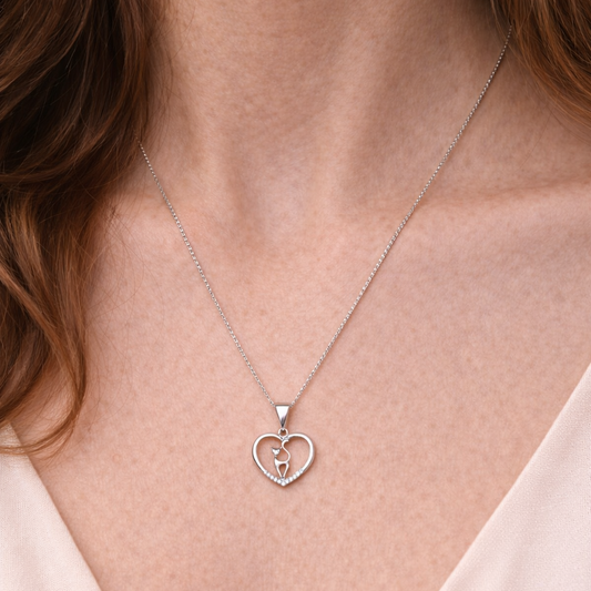 Collar gatito en un corazón