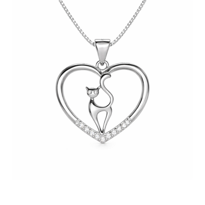 Collar gatito en un corazón